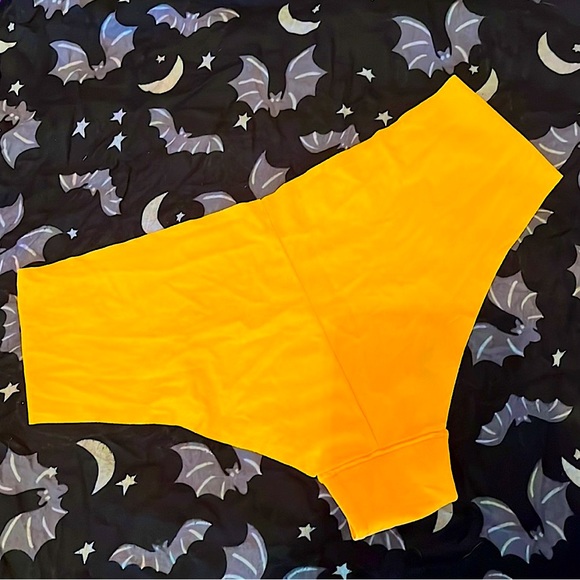 NWOT PINK VS | 2022 HALLOWEEN CHEEKSTER PANTIES WITH GLOW N DARK GHOST - Picture 4 of 6